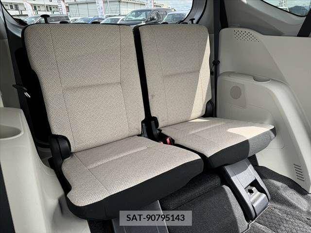 Toyota SIENTA 2015-09 325966-18