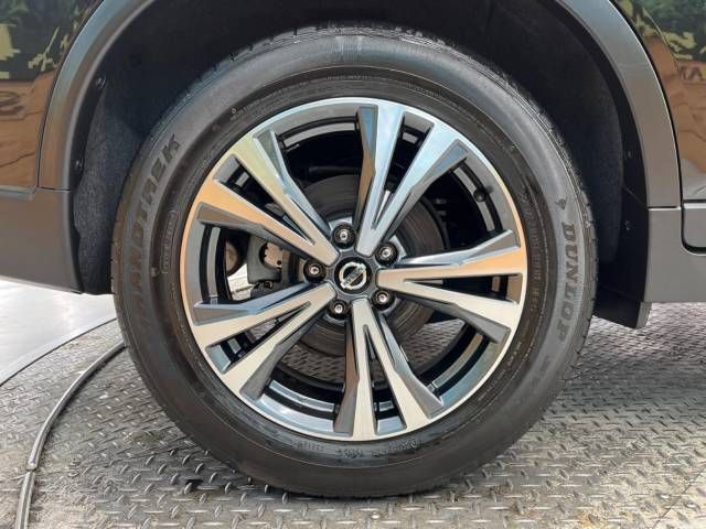 Nissan X-TRAIL 2018-09 189278-13