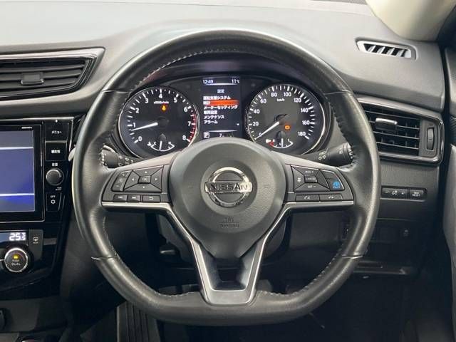 Nissan X-TRAIL 2018-09 189278-11