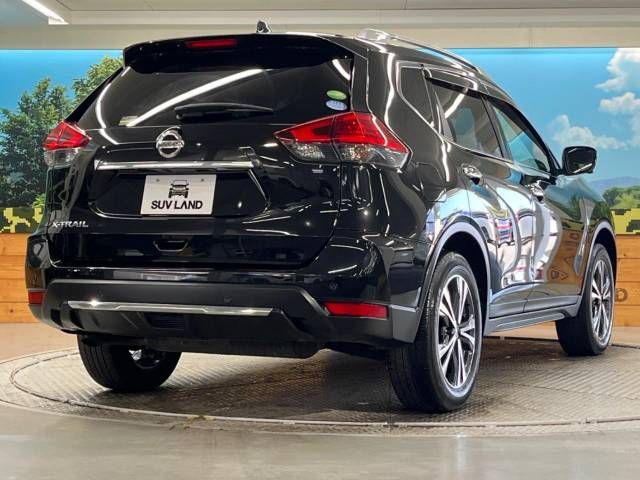 Nissan X-TRAIL 2018-09 189278-17