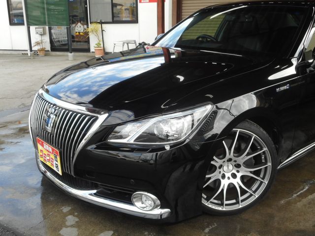 Toyota CROWN MAJESTA 2014-11 22826-5