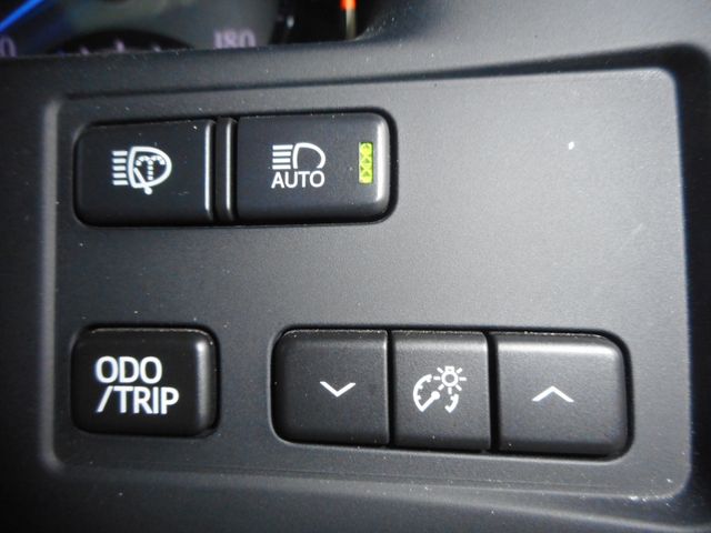 Toyota CROWN MAJESTA 2014-11 22826-23