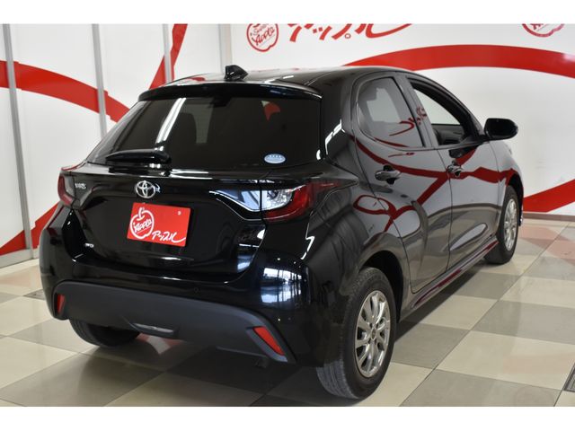 Toyota YARIS 2020-06 8038-27