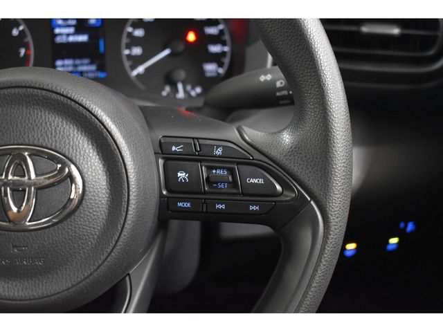 Toyota YARIS 2020-06 8038-16