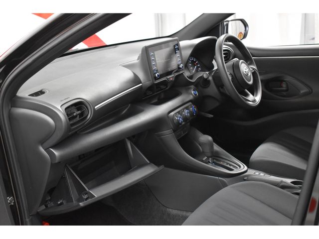 Toyota YARIS 2020-06 8038-19