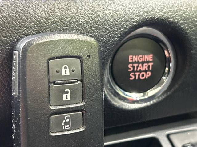 Toyota SIENTA 2018-10 193389-5