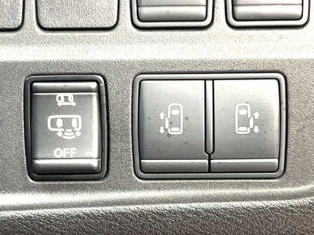 Nissan SERENA 2018-07 22143-4