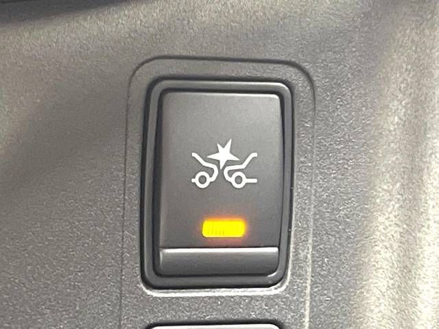 Nissan SERENA 2018-07 22143-5