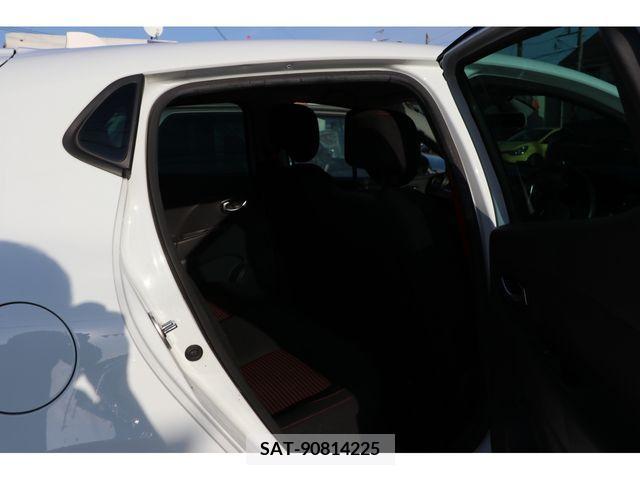Renault LUTECIA 2017-03 223484-11