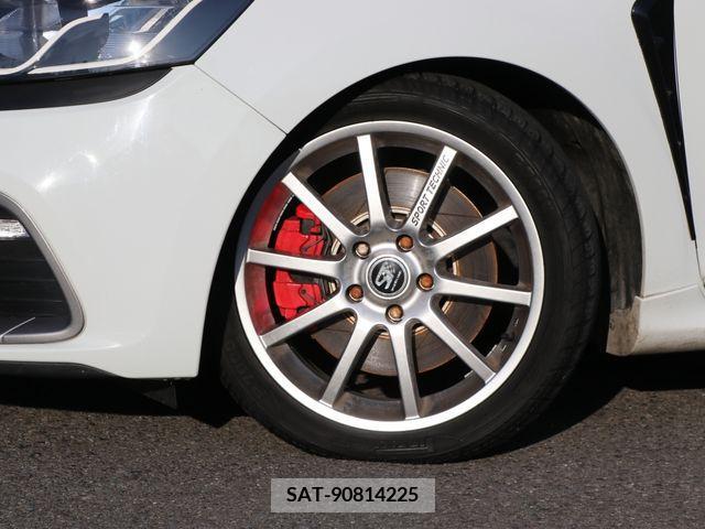 Renault LUTECIA 2017-03 223484-15