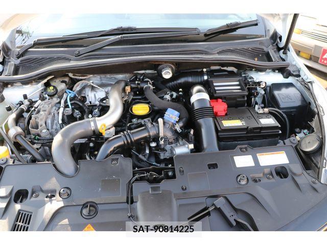 Renault LUTECIA 2017-03 223484-17