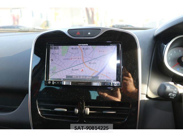 Renault LUTECIA 2017-03 223484-5