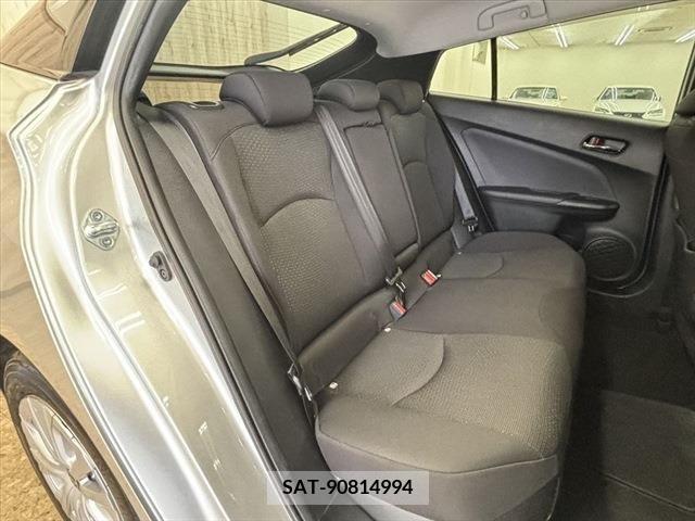Toyota PRIUS 2021-02 375666-18