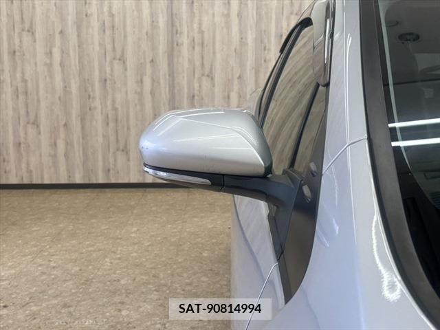 Toyota PRIUS 2021-02 375666-11