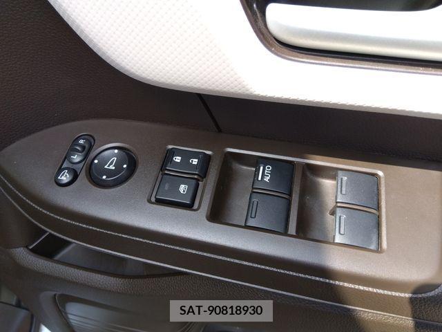 Honda N BOX 2022-09 328927-17