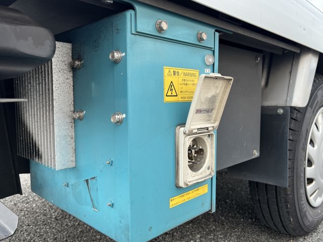 Mazda BONGO TRUCK 2017-07 13083-8