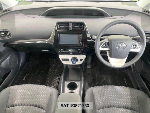Toyota PRIUS 2016-09 281989-1