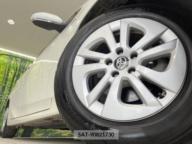 Toyota PRIUS 2016-09 281989-13