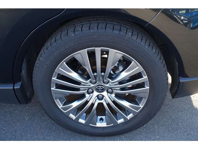 Toyota HARRIER 2022-04 18453-19