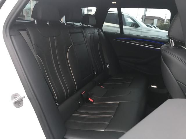 Bmw 5 SERIES 2018-03 8453-24