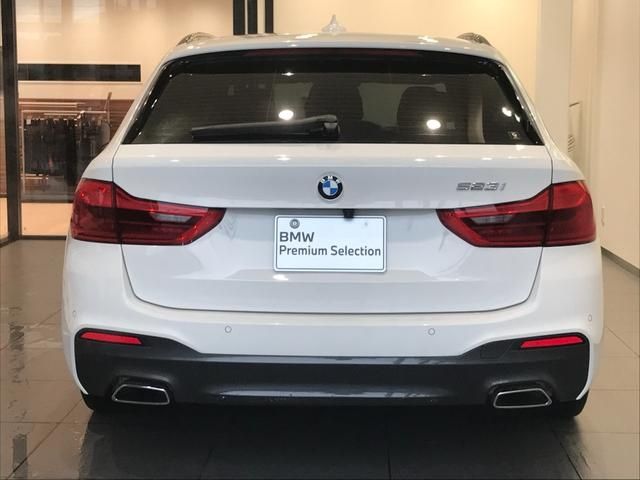 Bmw 5 SERIES 2018-03 8453-4