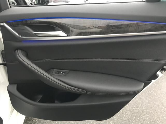 Bmw 5 SERIES 2018-03 8453-21
