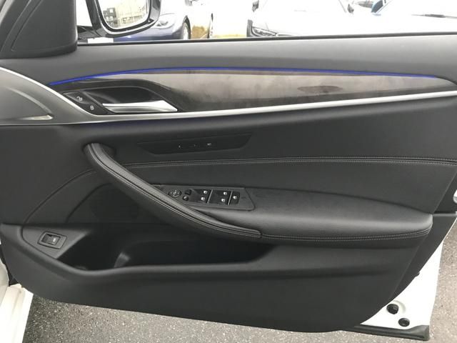 Bmw 5 SERIES 2018-03 8453-20