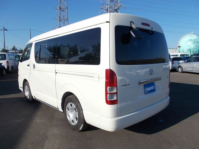 Toyota HIACE WAGON 2012-07 17802-2