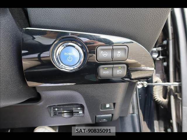 Toyota PRIUS 2016-09 386009-26