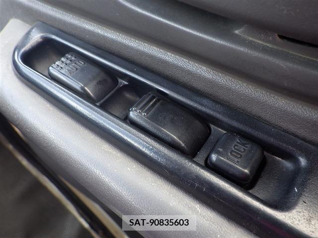 Isuzu ELF TRUCK 2001-02 255813-8
