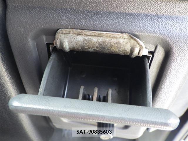Isuzu ELF TRUCK 2001-02 255813-11