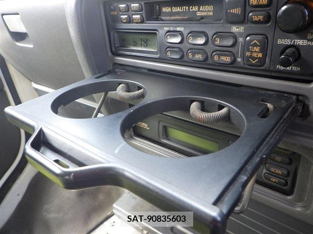 Isuzu ELF TRUCK 2001-02 255813-19