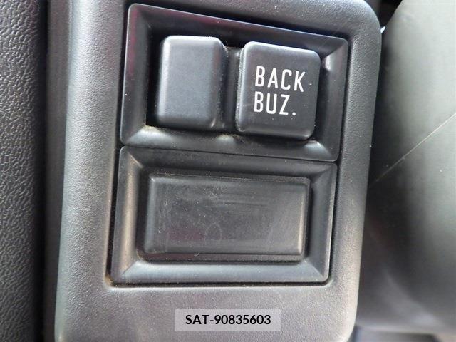 Isuzu ELF TRUCK 2001-02 255813-14