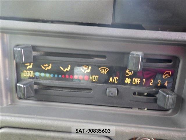 Isuzu ELF TRUCK 2001-02 255813-17