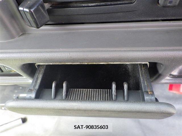 Isuzu ELF TRUCK 2001-02 255813-16