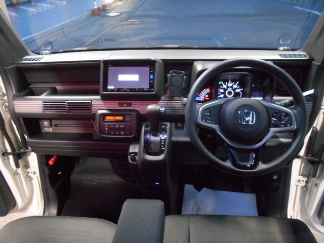 Honda N-VAN 2018-10 25427-1