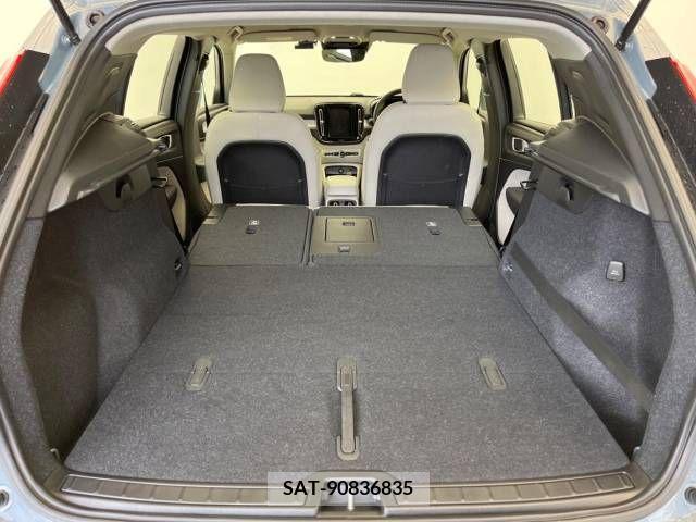 Volvo XC40 2019-12 249491-11