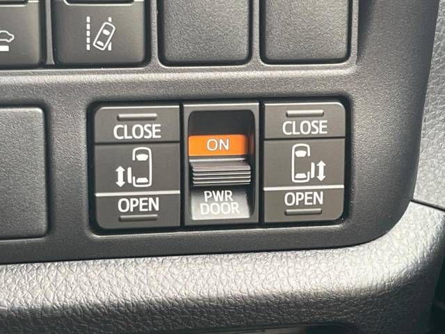 Toyota VOXY 2018-10 189138-5