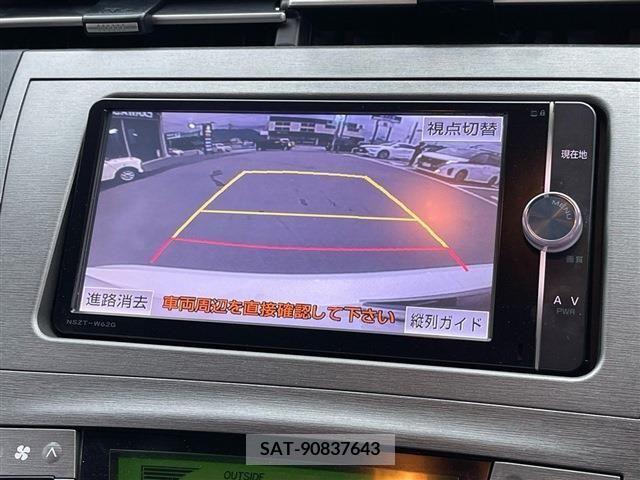 Toyota PRIUS 2012-06 385093-17