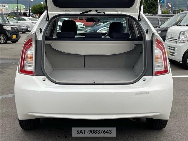 Toyota PRIUS 2012-06 385093-13