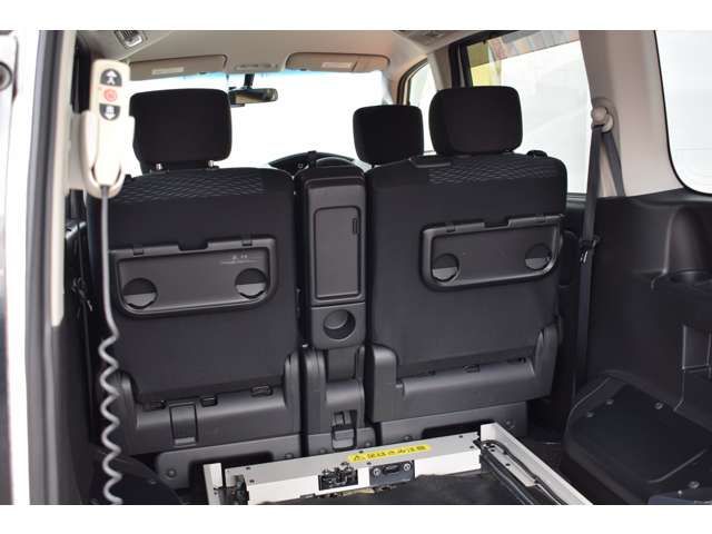 Nissan SERENA 2014-12 17856-10