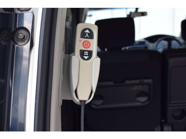 Nissan SERENA 2014-12 17856-6