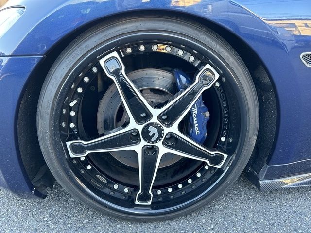 Maserati GRANTURISMO 2009-10 28591-19