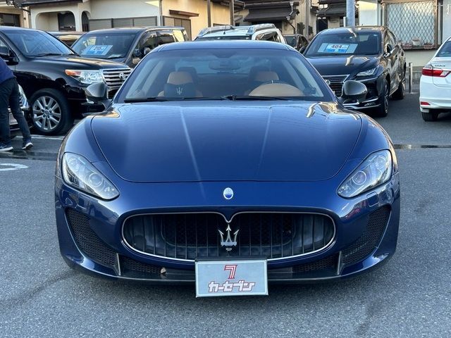Maserati GRANTURISMO 2009-10 28591-1