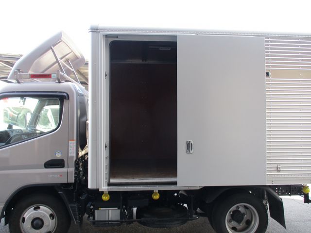 Mitsubishi CANTER 2021-05 1645-6