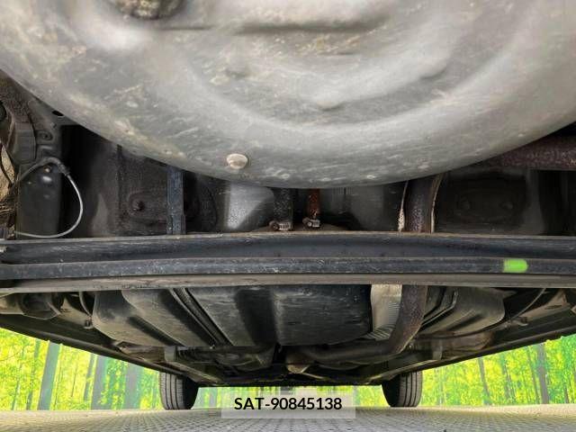 Toyota SIENTA 2010-01 368190-19
