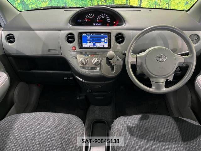 Toyota SIENTA 2010-01 368190-1