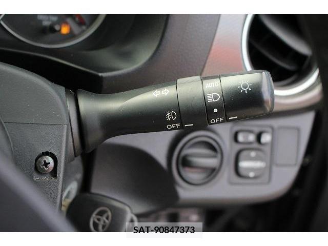 Toyota VITZ 2014-11 221648-4