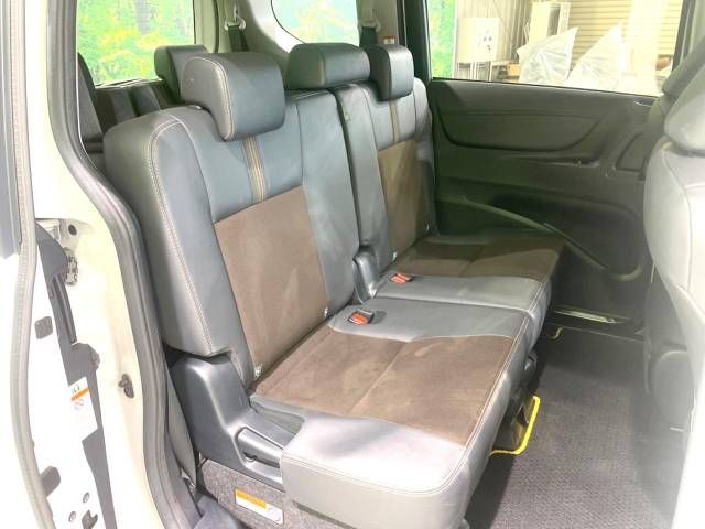 Toyota SIENTA 2019-10 194664-9
