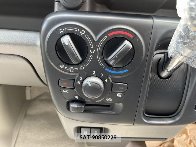 Suzuki EVERY 2024-04 268894-16